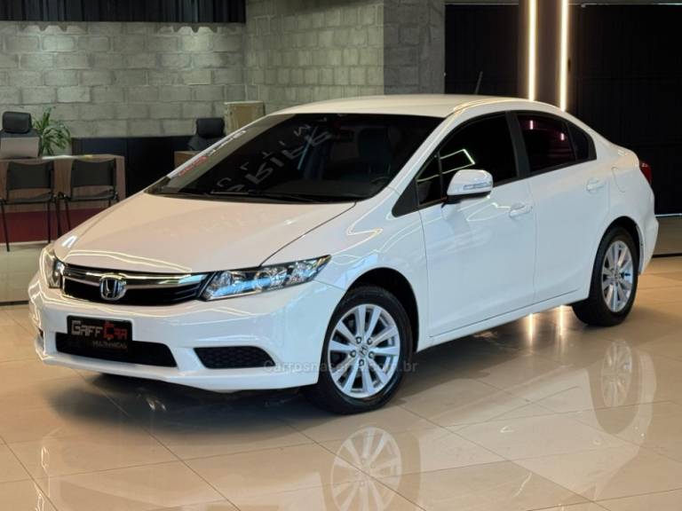 HONDA - CIVIC - 2011/2012 - Branca - R$ 69.900,00