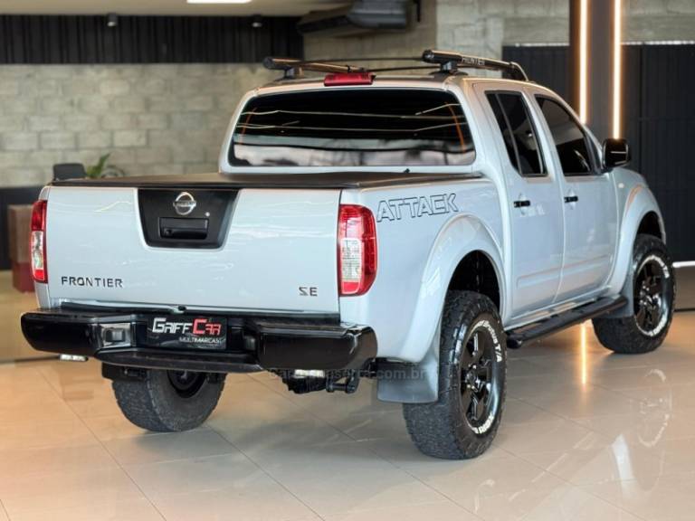 NISSAN - FRONTIER - 2011/2012 - Prata - R$ 96.900,00
