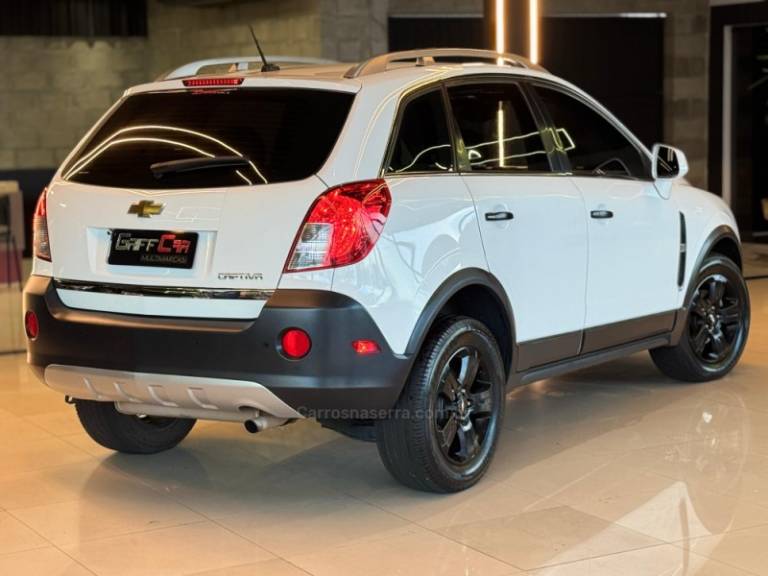 CHEVROLET - CAPTIVA - 2012/2013 - Branca - R$ 49.900,00