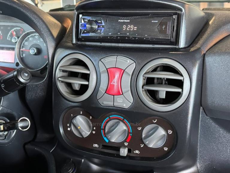FIAT - DOBLÓ - 2013/2014 - Branca - R$ 51.900,00