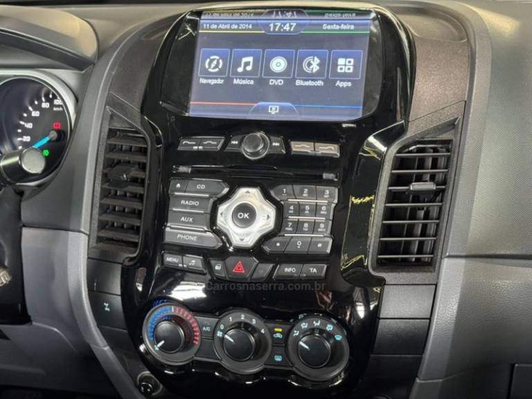 FORD - RANGER - 2014/2015 - Bege - R$ 108.900,00