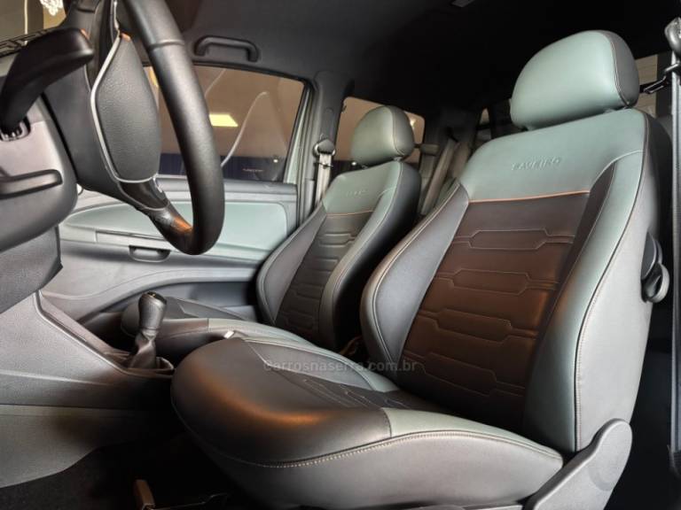 VOLKSWAGEN - SAVEIRO - 2024/2025 - Cinza - R$ 117.900,00