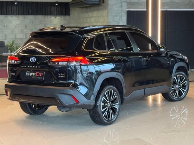 TOYOTA - COROLLA - 2024/2025 - Preta - R$ 205.900,00