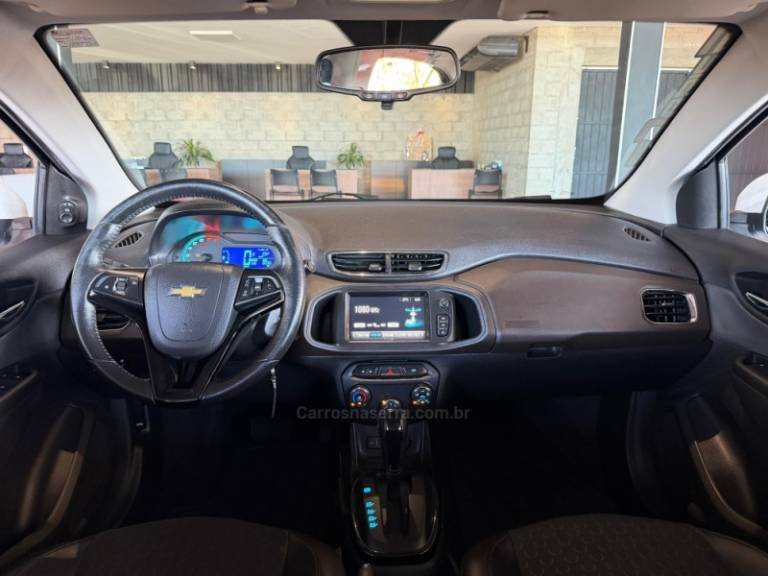 CHEVROLET - PRISMA - 2017/2017 - Branca - R$ 66.900,00