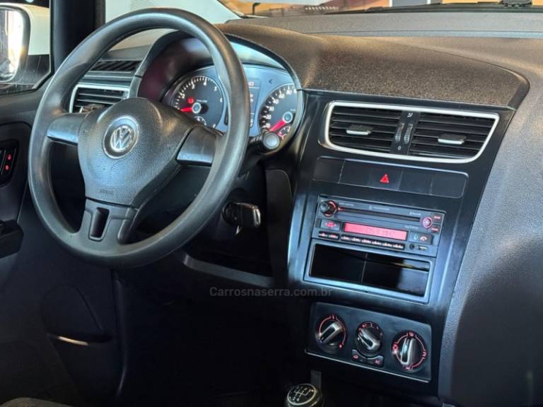VOLKSWAGEN - SPACEFOX - 2012/2013 - Branca - R$ 43.900,00