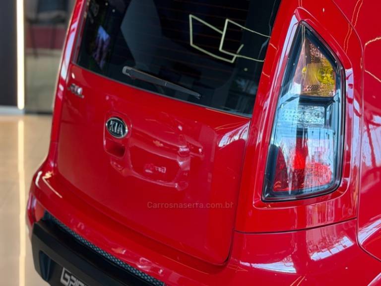 KIA MOTORS - SOUL - 2009/2010 - Vermelha - R$ 44.900,00