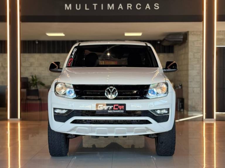VOLKSWAGEN - AMAROK - 2017/2018 - Branca - R$ 104.900,00