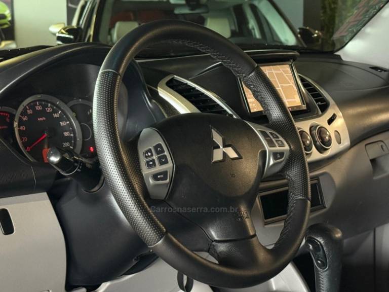 MITSUBISHI - L200 TRITON - 2012/2012 - Vermelha - R$ 109.900,00