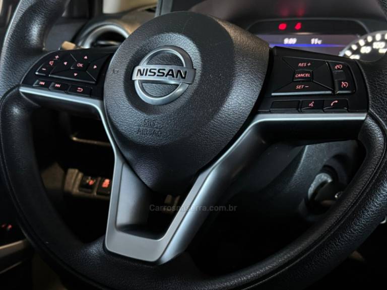 NISSAN - FRONTIER - 2022/2023 - Preta - R$ 183.900,00