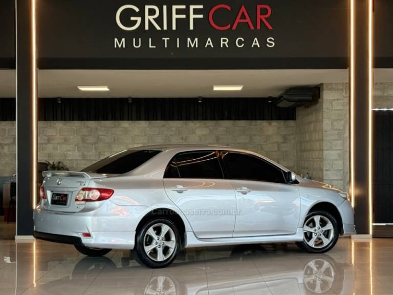 TOYOTA - COROLLA - 2012/2013 - Prata - R$ 65.900,00