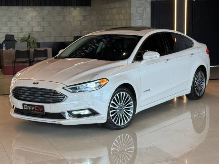 FORD - FUSION - 2018/2018 - Branca - R$ 89.900,00