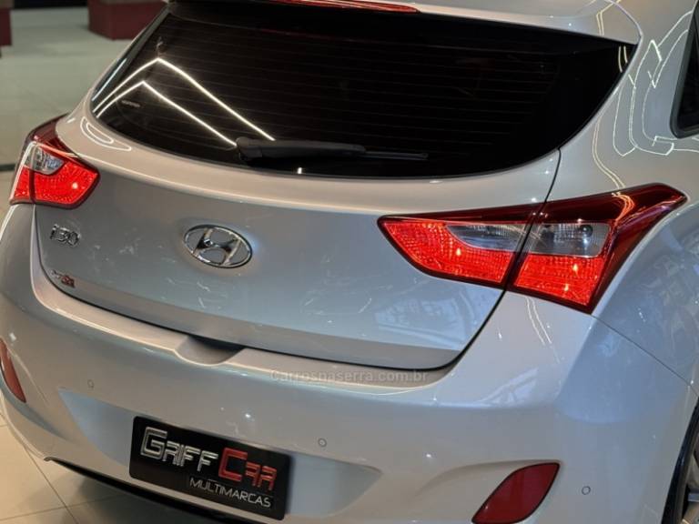 HYUNDAI - I30 - 2015/2016 - Prata - R$ 91.900,00