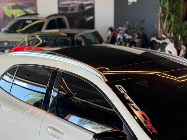 MERCEDES-BENZ - GLA 200 - 2014/2015 - Branca - R$ 109.900,00