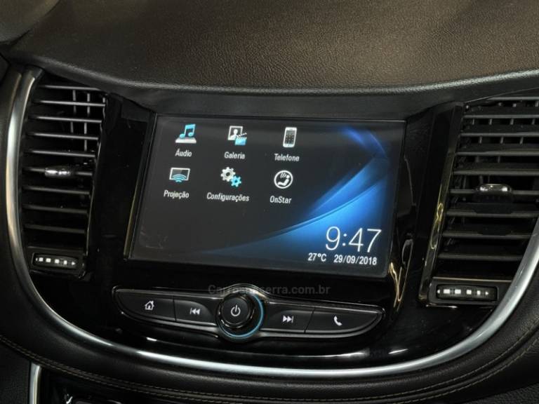 CHEVROLET - TRACKER - 2018/2018 - Branca - R$ 89.900,00