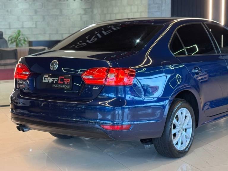 VOLKSWAGEN - JETTA - 2011/2012 - Azul - R$ 61.900,00