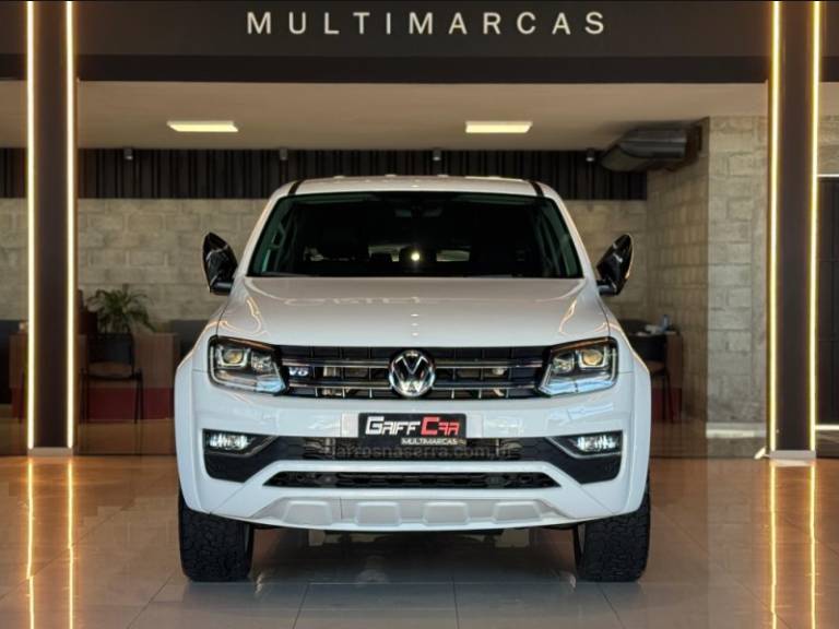 VOLKSWAGEN - AMAROK - 2019/2020 - Branca - R$ 163.900,00