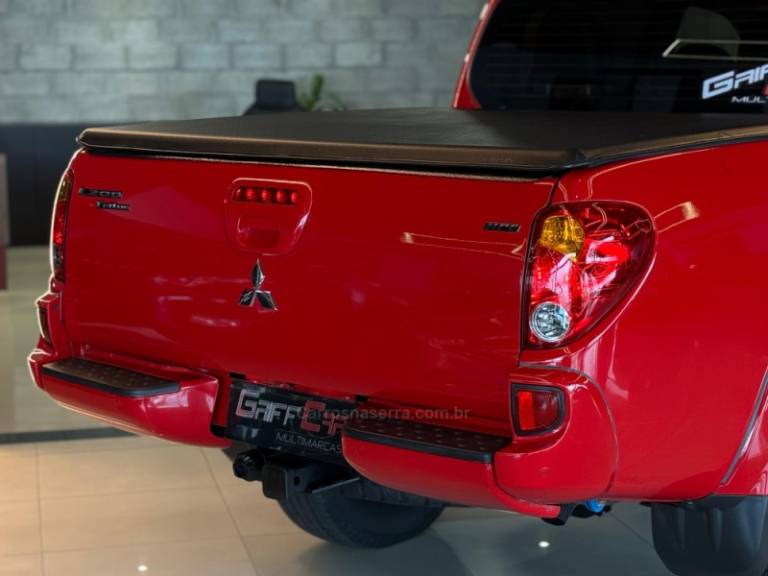 MITSUBISHI - L200 TRITON - 2012/2012 - Vermelha - R$ 109.900,00