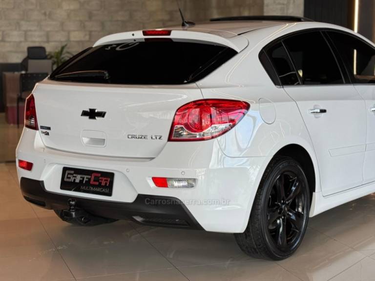 CHEVROLET - CRUZE - 2013/2013 - Branca - R$ 69.900,00