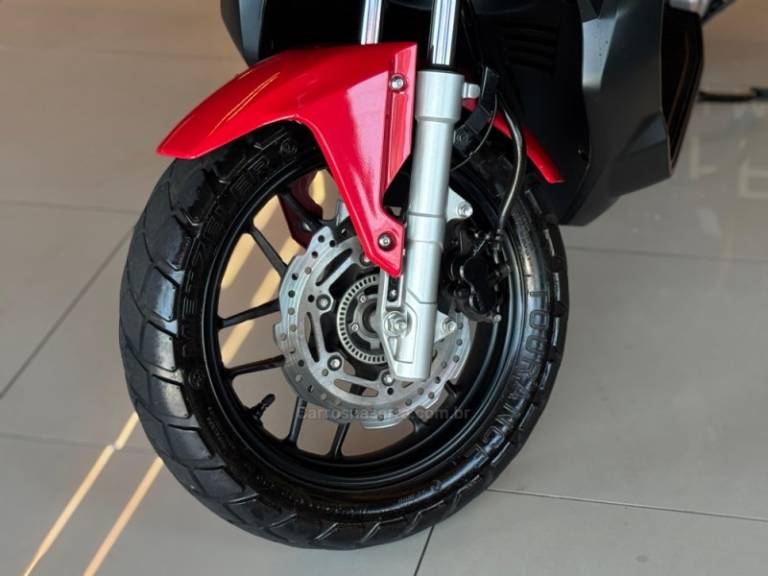 HONDA - ADV 150 - 2023/2024 - Vermelha - R$ 23.900,00