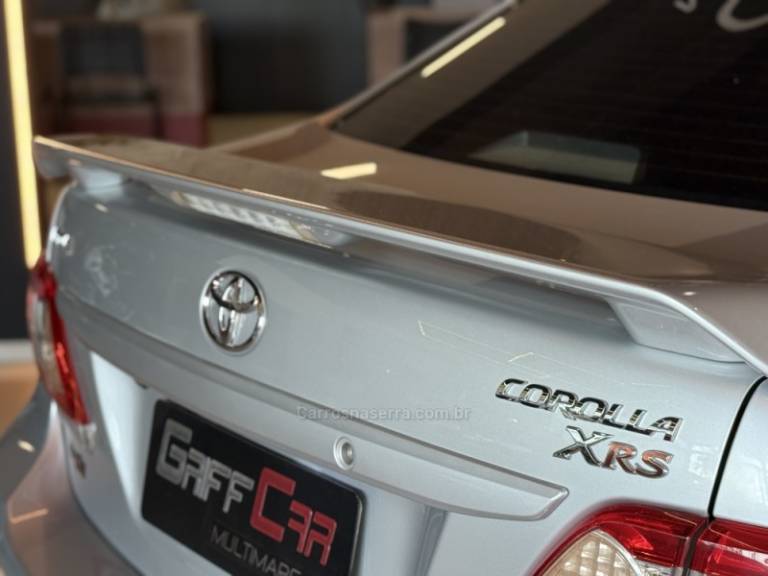 TOYOTA - COROLLA - 2012/2013 - Prata - R$ 65.900,00
