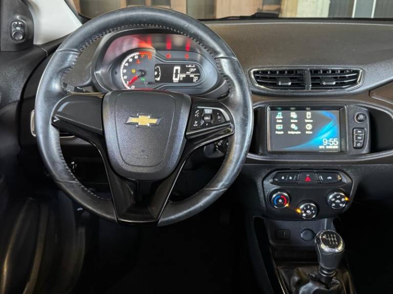 CHEVROLET - PRISMA - 2018/2019 - Preta - R$ 66.900,00
