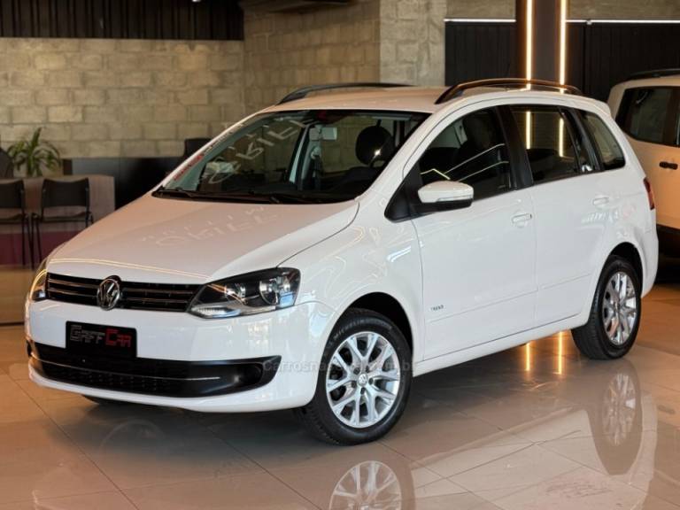 VOLKSWAGEN - SPACEFOX - 2012/2013 - Branca - R$ 43.900,00