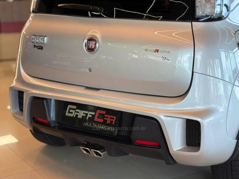 FIAT - UNO - 2014/2015 - Prata - R$ 44.900,00