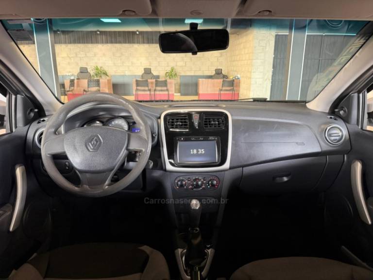 RENAULT - SANDERO - 2015/2016 - Prata - R$ 42.900,00