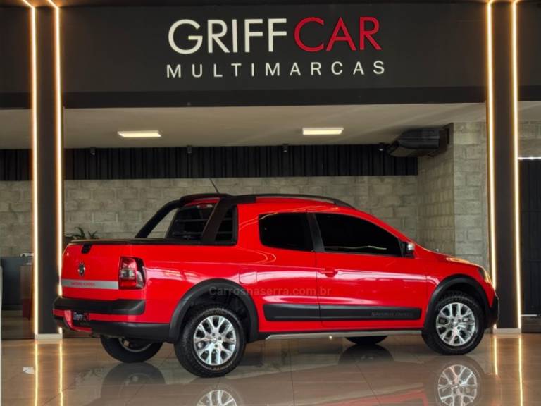 VOLKSWAGEN - SAVEIRO - 2015/2015 - Vermelha - R$ 73.900,00