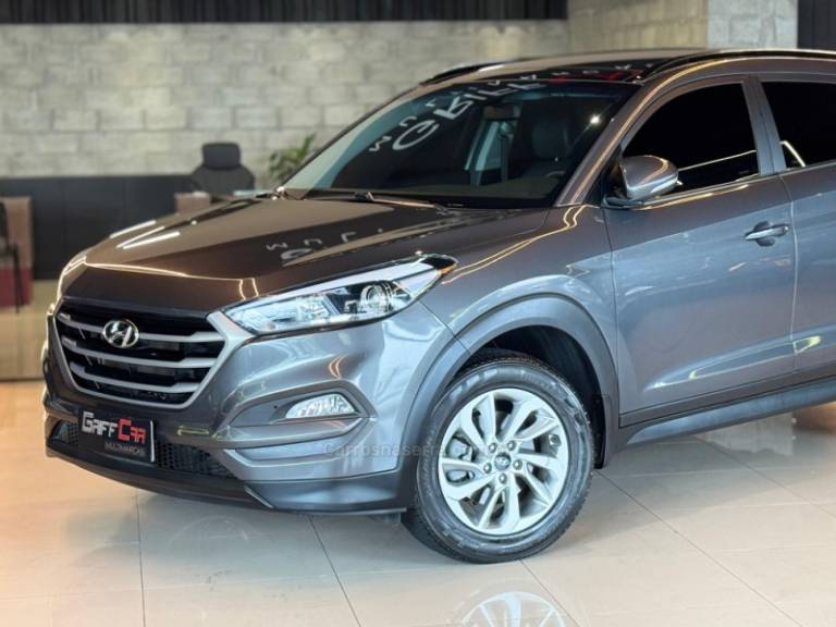 HYUNDAI - TUCSON - 2021/2022 - Cinza - R$ 129.900,00
