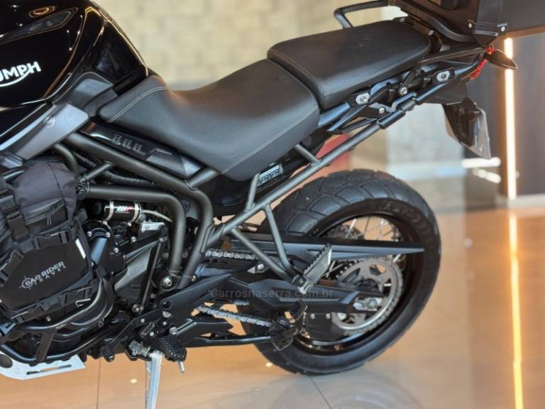 TRIUMPH - TIGER 800 XCX - 2016/2017 - Preta - R$ 49.900,00