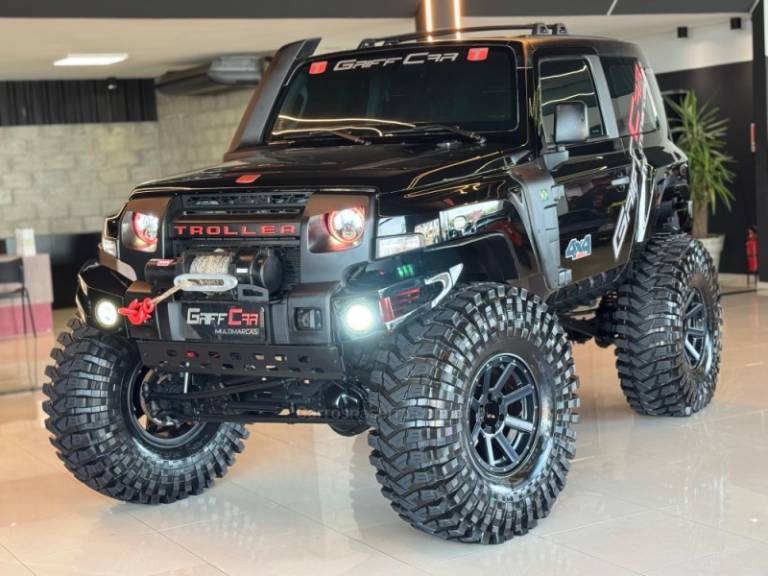 TROLLER - T4 - 2014/2015 - Preta - R$ 239.900,00