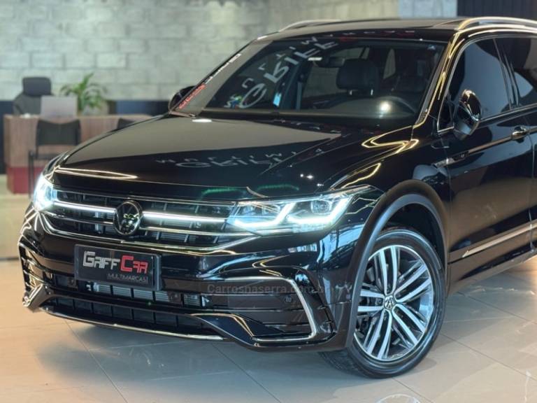 VOLKSWAGEN - TIGUAN - 2024/2024 - Preta - R$ 246.900,00