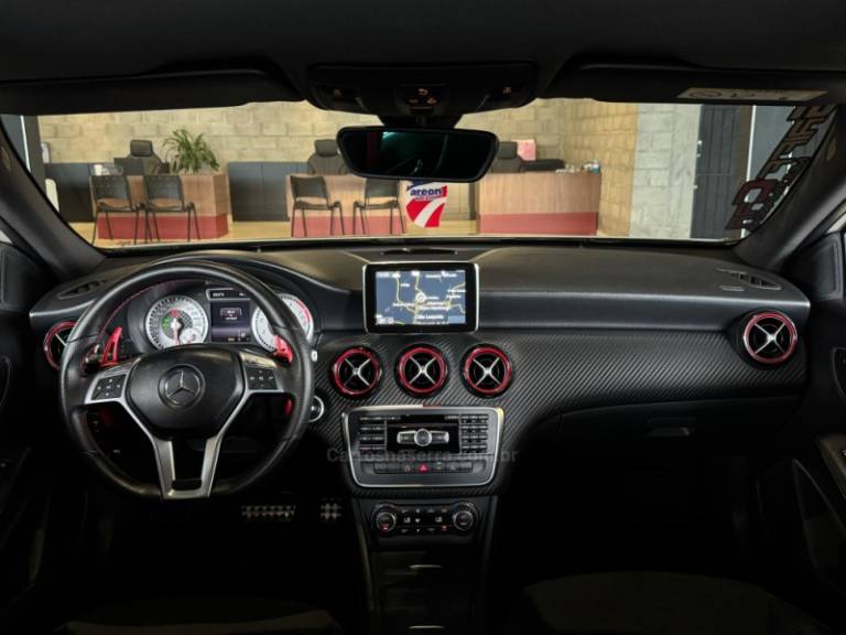 MERCEDES-BENZ - A 250 - 2014/2014 - Branca - R$ 109.900,00