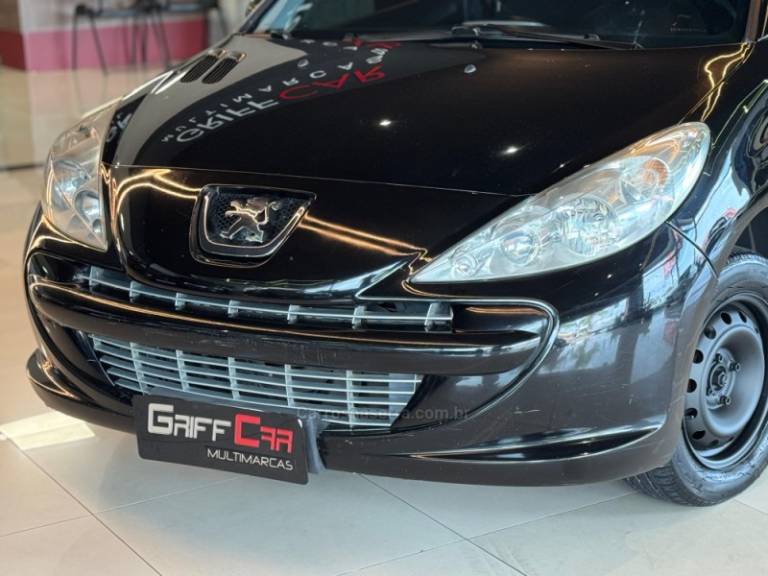 PEUGEOT - 207 - 2011/2012 - Preta - R$ 16.900,00