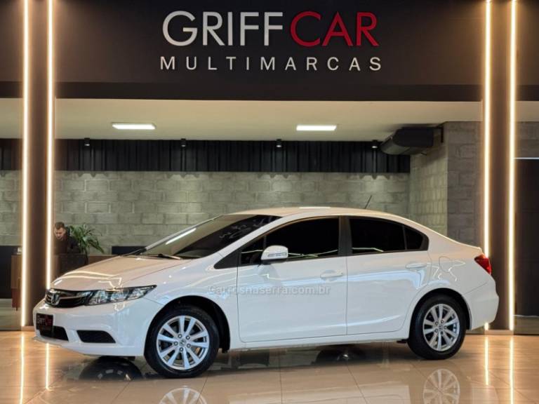 HONDA - CIVIC - 2011/2012 - Branca - R$ 69.900,00