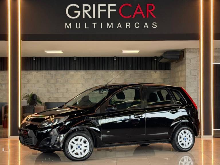 FORD - FIESTA - 2013/2014 - Preta - R$ 32.900,00