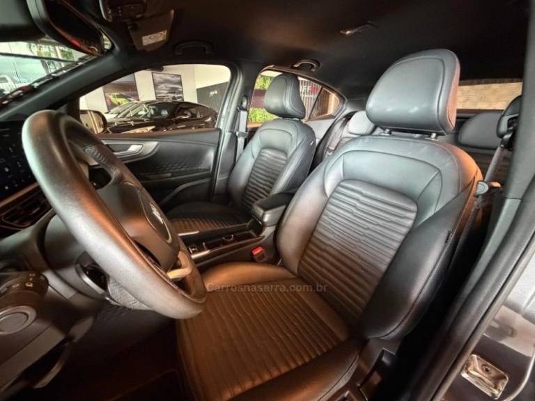 FIAT - FASTBACK - 2022/2023 - Cinza - R$ 116.900,00