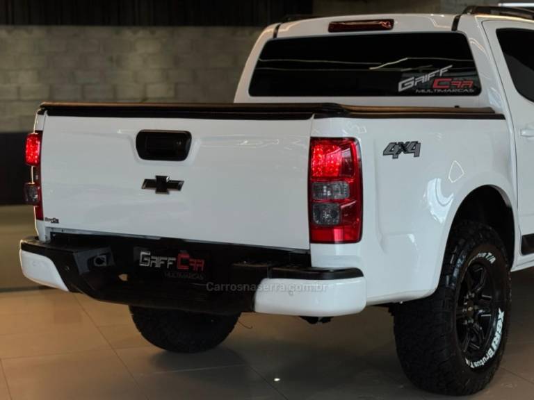 CHEVROLET - S10 - 2017/2018 - Branca - R$ 126.900,00