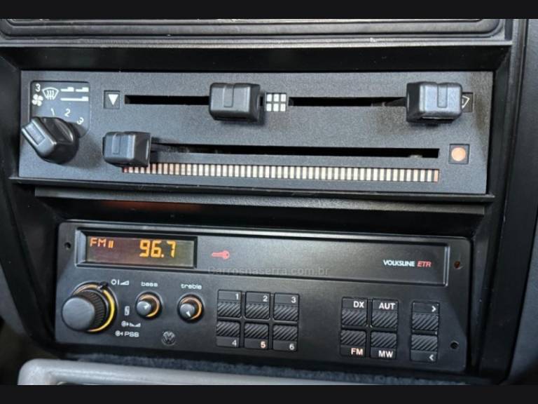 VOLKSWAGEN - VOYAGE - 1990/1990 - Vermelha - R$ 49.900,00
