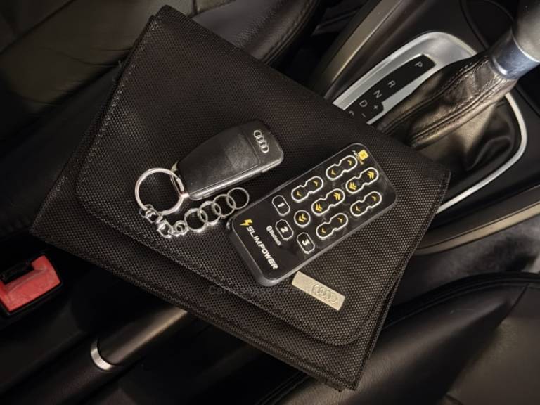 AUDI - A1 - 2011/2011 - Vermelha - R$ 64.900,00