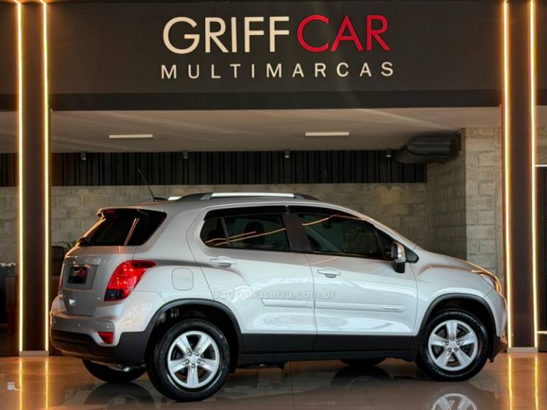 CHEVROLET - TRACKER - 2019/2019 - Prata - R$ 82.900,00