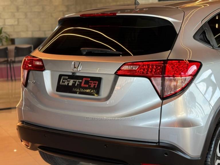HONDA - HR-V - 2015/2016 - Prata - R$ 85.900,00