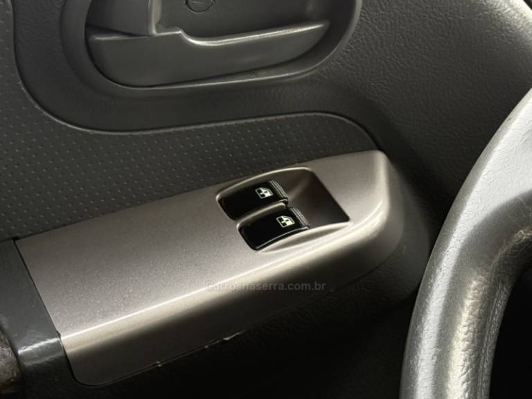 KIA MOTORS - BONGO - 2014/2015 - Branca - Sob Consulta