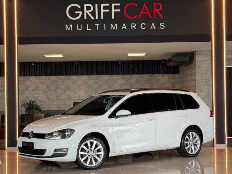 VOLKSWAGEN - GOLF - 2015/2015 - Branca - R$ 82.900,00