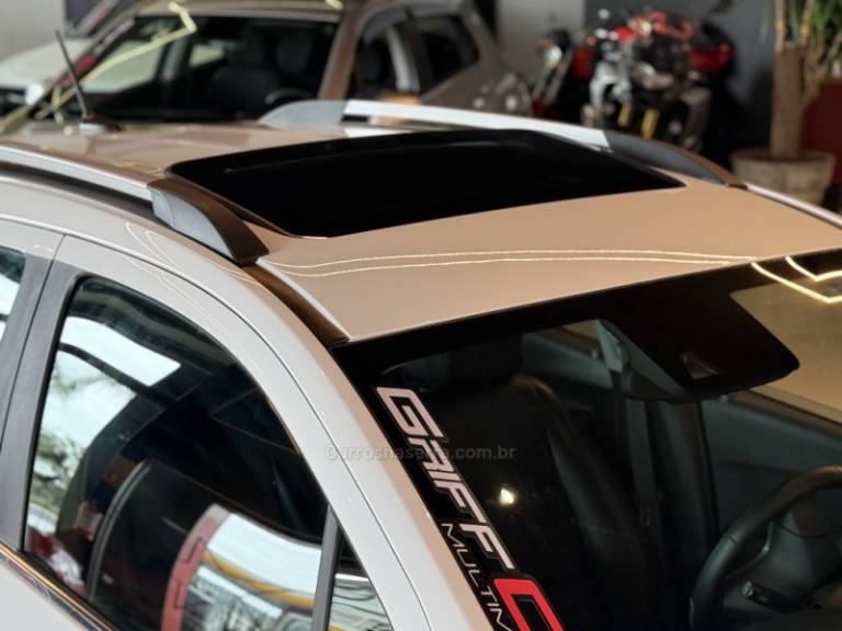 CHEVROLET - TRACKER - 2018/2018 - Branca - R$ 89.900,00