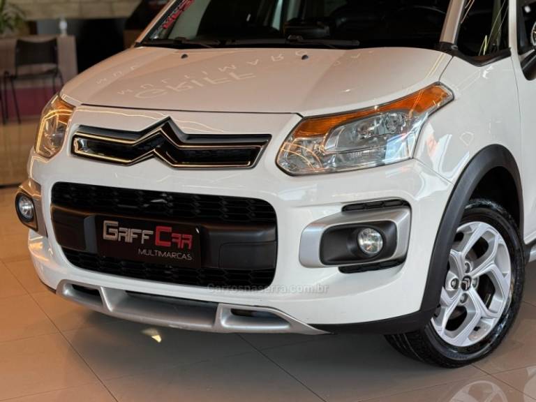 CITROËN - C3 AIRCROSS - 2012/2013 - Branca - R$ 31.900,00