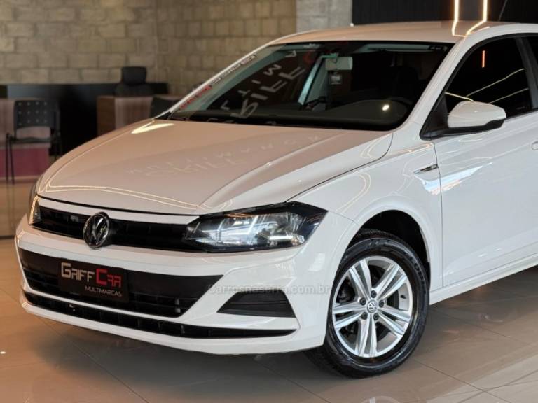VOLKSWAGEN - POLO - 2018/2018 - Branca - R$ 66.900,00