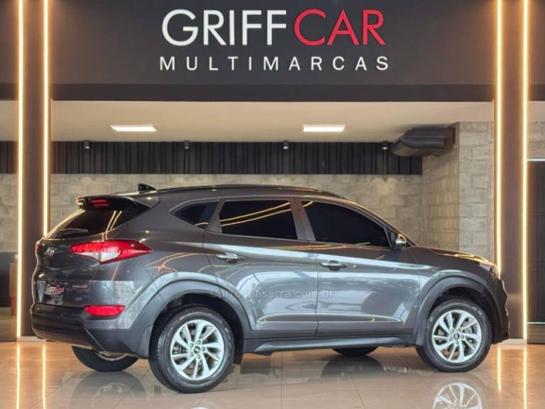 HYUNDAI - TUCSON - 2021/2022 - Cinza - R$ 129.900,00