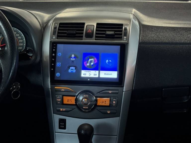 TOYOTA - COROLLA - 2012/2013 - Prata - R$ 65.900,00